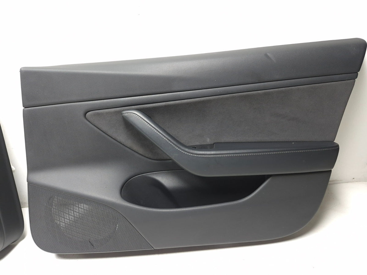 2018 Tesla Model 3 Front Door Trim Panel Left & Right 1090411-01-i OEM