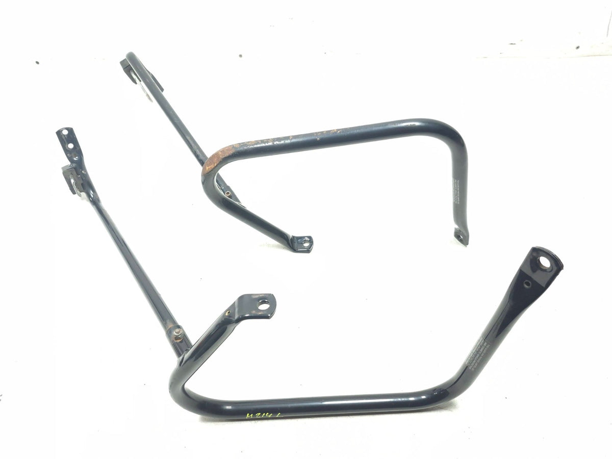 2004 Harley Davidson Touring Electra Glide Saddlebag Guard Bracket Pair OEM