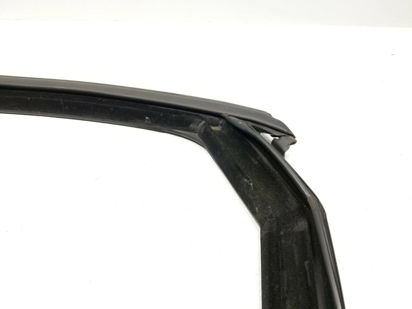 14-17 Fiat 500l Door Window Glass Weatherstrip Seal Rear Driver Left Side OEM