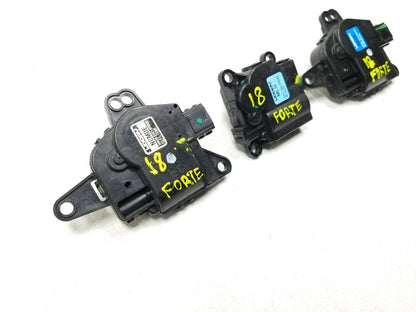 17 18 Kia Forte HVAC A/c Heater Flap Motor Actuator 3pcs OEM 49k Miles
