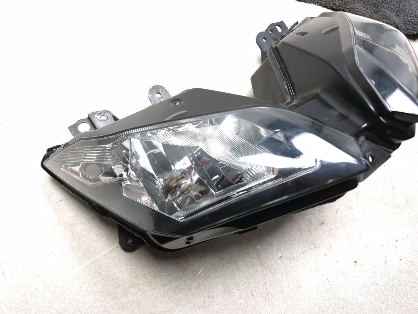 2014 Kawasaki Ninja 300 Ex300a Headlamp Assy OEM