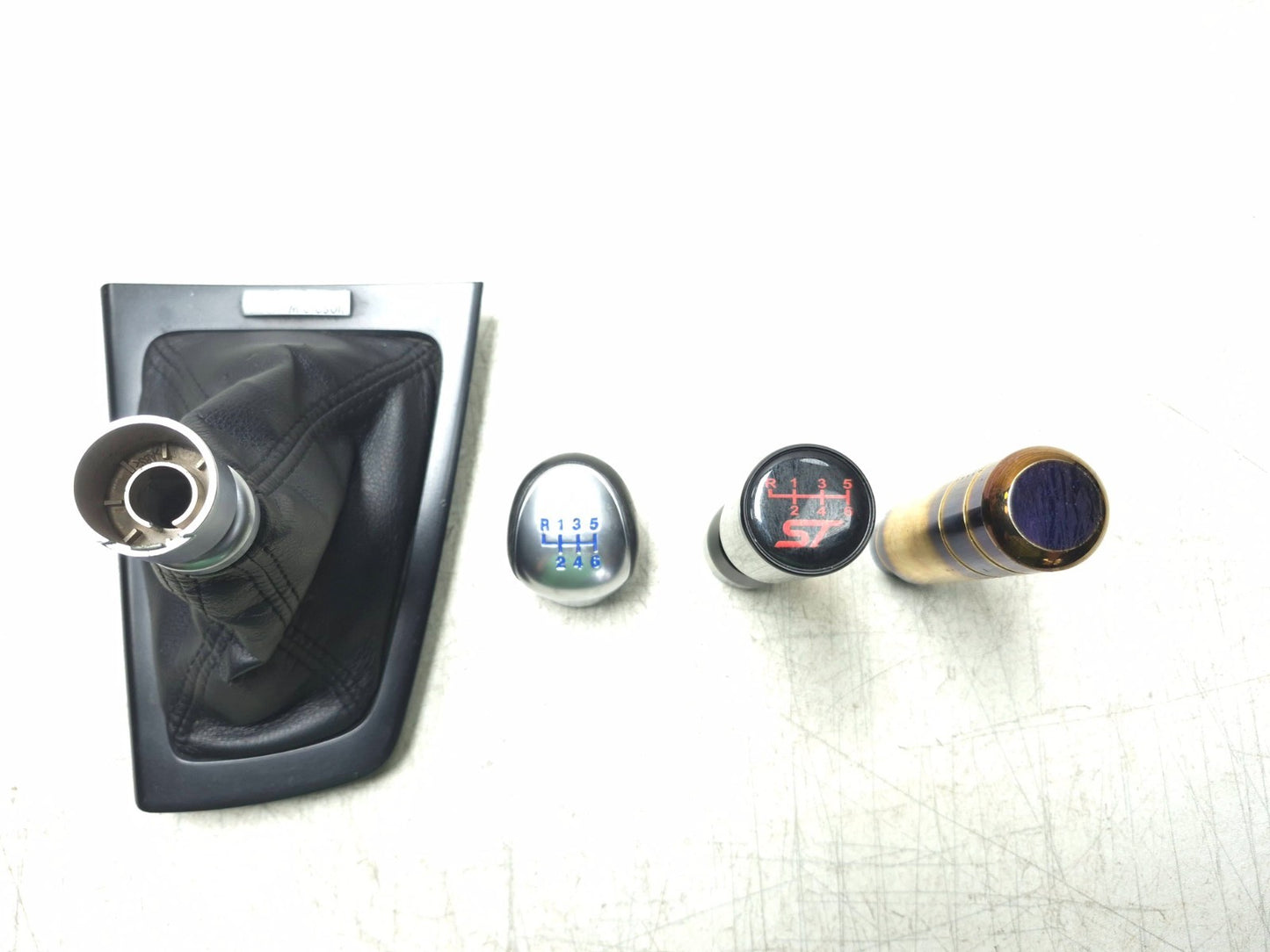 2013 Ford Focus St Manual Transmission Gear Shifter Boot Knob Oem✅