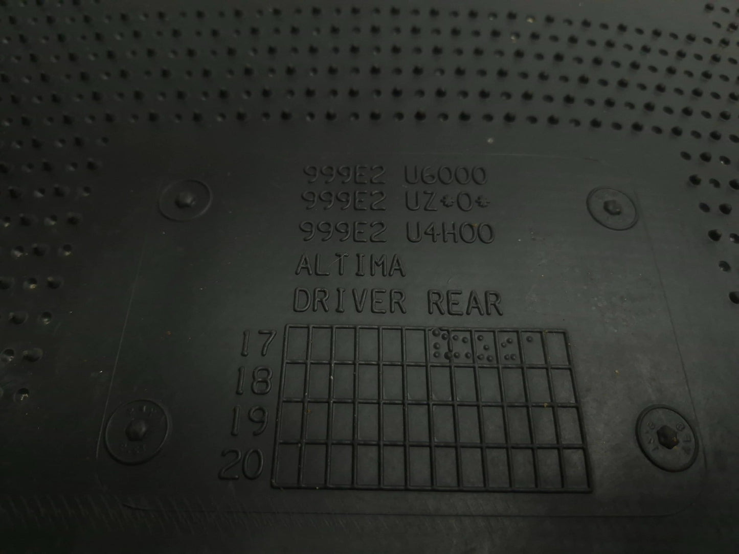 2018 Nissan Altima Floor Mat Carpet Front & Rear 4pcs OEM