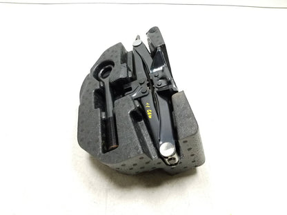2009 - 2012 Hyundai Genesis Emergency Spare Tire Jack & Tow Hook W/ Case OEM