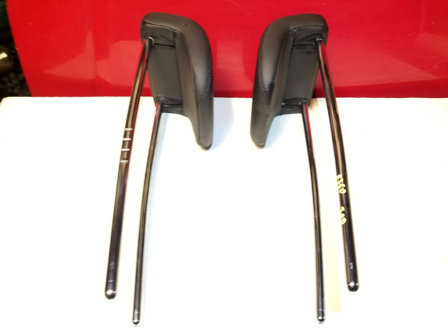 2010 Mercedes-benz R350 Seat Headrest 3rd Row Pair OEM
