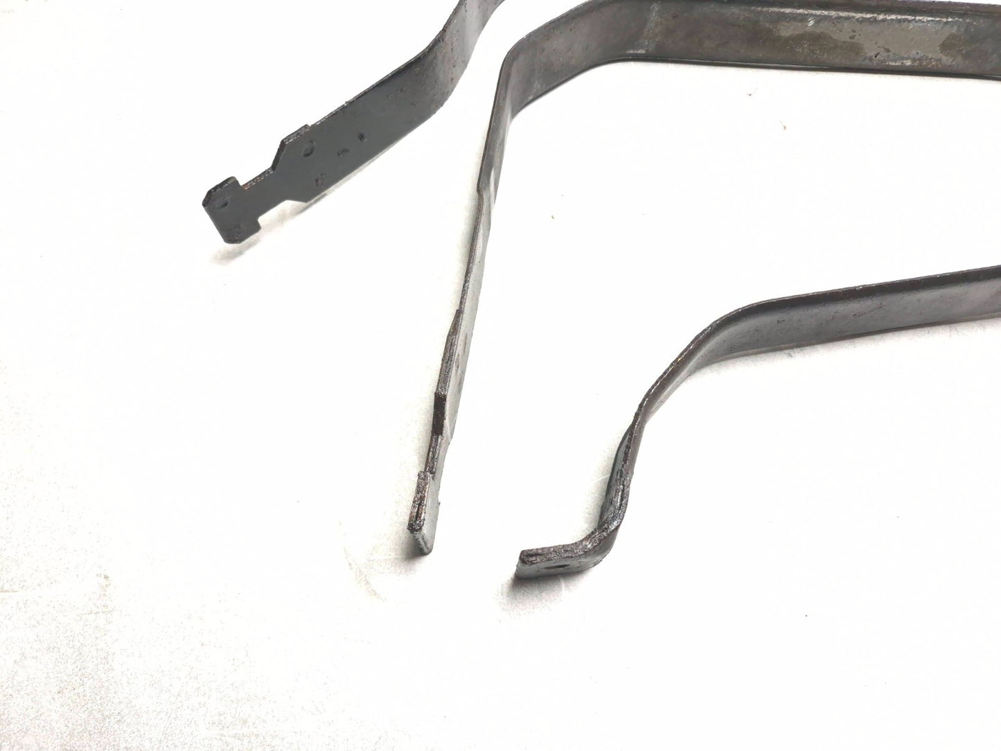 2008 Lincoln Navigator Fuel Tank Strap Holder 3pcs OEM