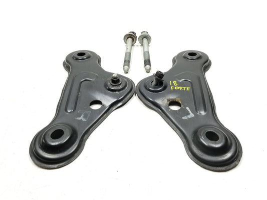 2018 Kia Forte Front Crossmember Subframe Stay Bracket Pair OEM 49k Miles