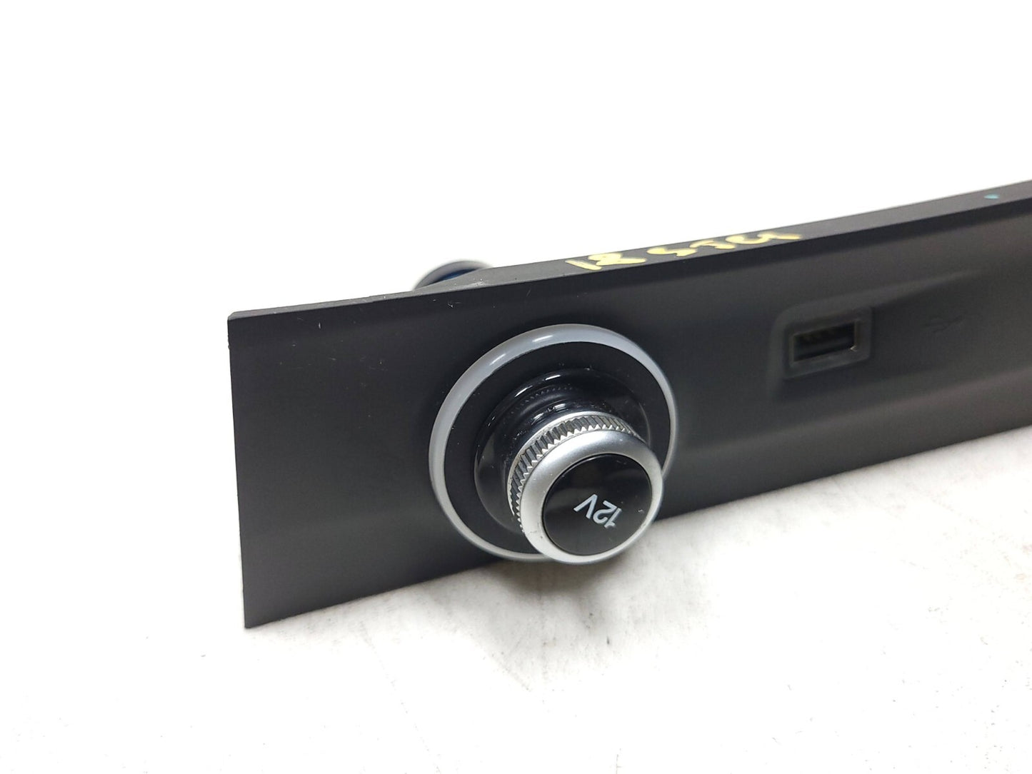 2017-2023 Alfa Romeo Stelvio Dashboard Power Outlet & Usb Port OEM