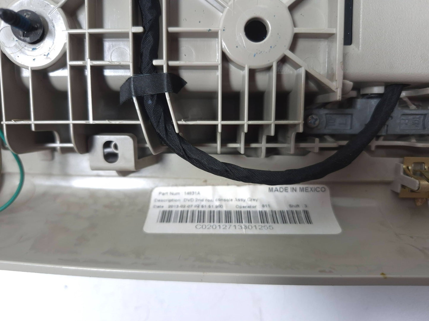 2013 Cadillac Escalade Rear Overhead Entertainment System Screen Display  OEM