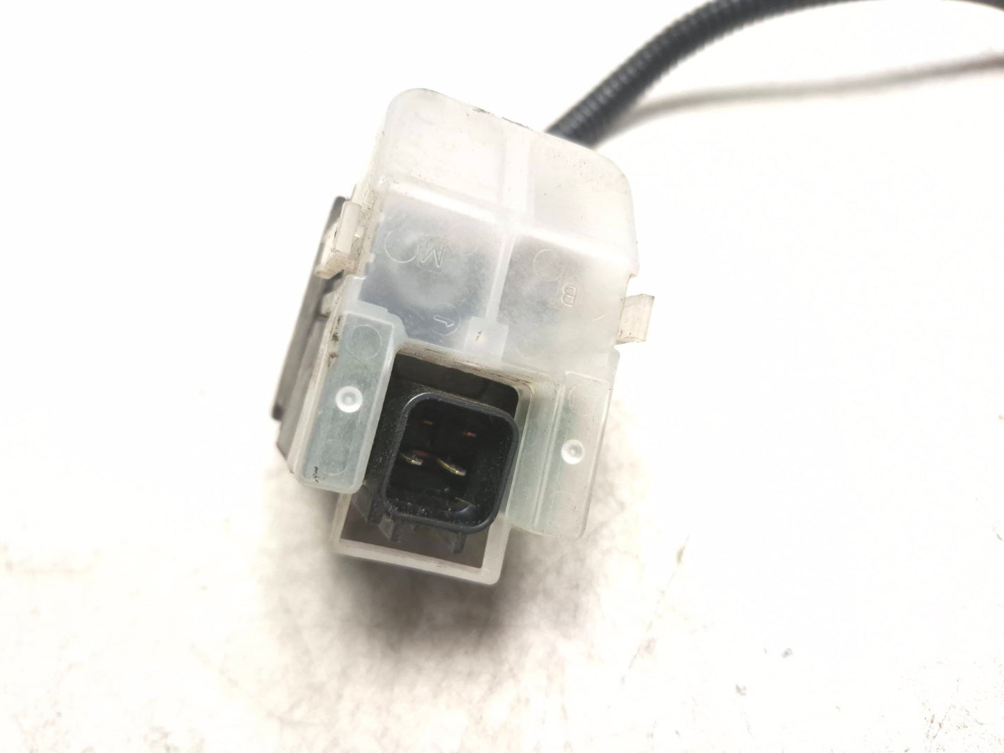 2006 Suzuki Katana Gsx600f Horn & Starter Relay OEM