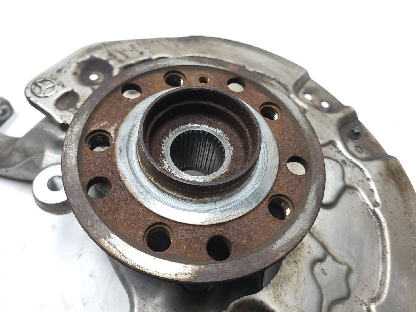 2015 Mercedes C300 AWD Front Wheel Spindle Knuckle Passenger Side Right OEM