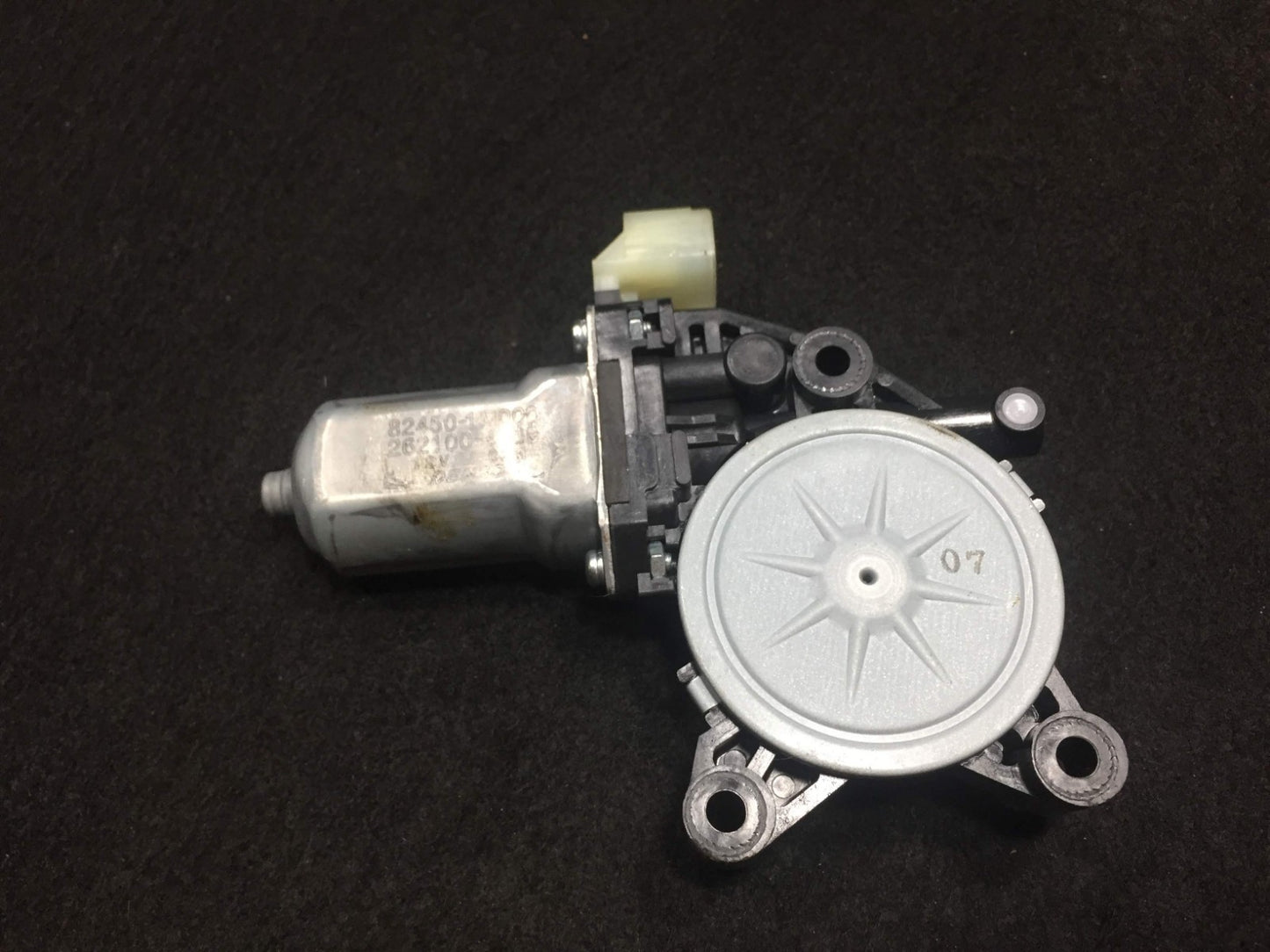 2010 2011 Kia Soul 2.0l Front Left Power Window Motor OEM A1 57k