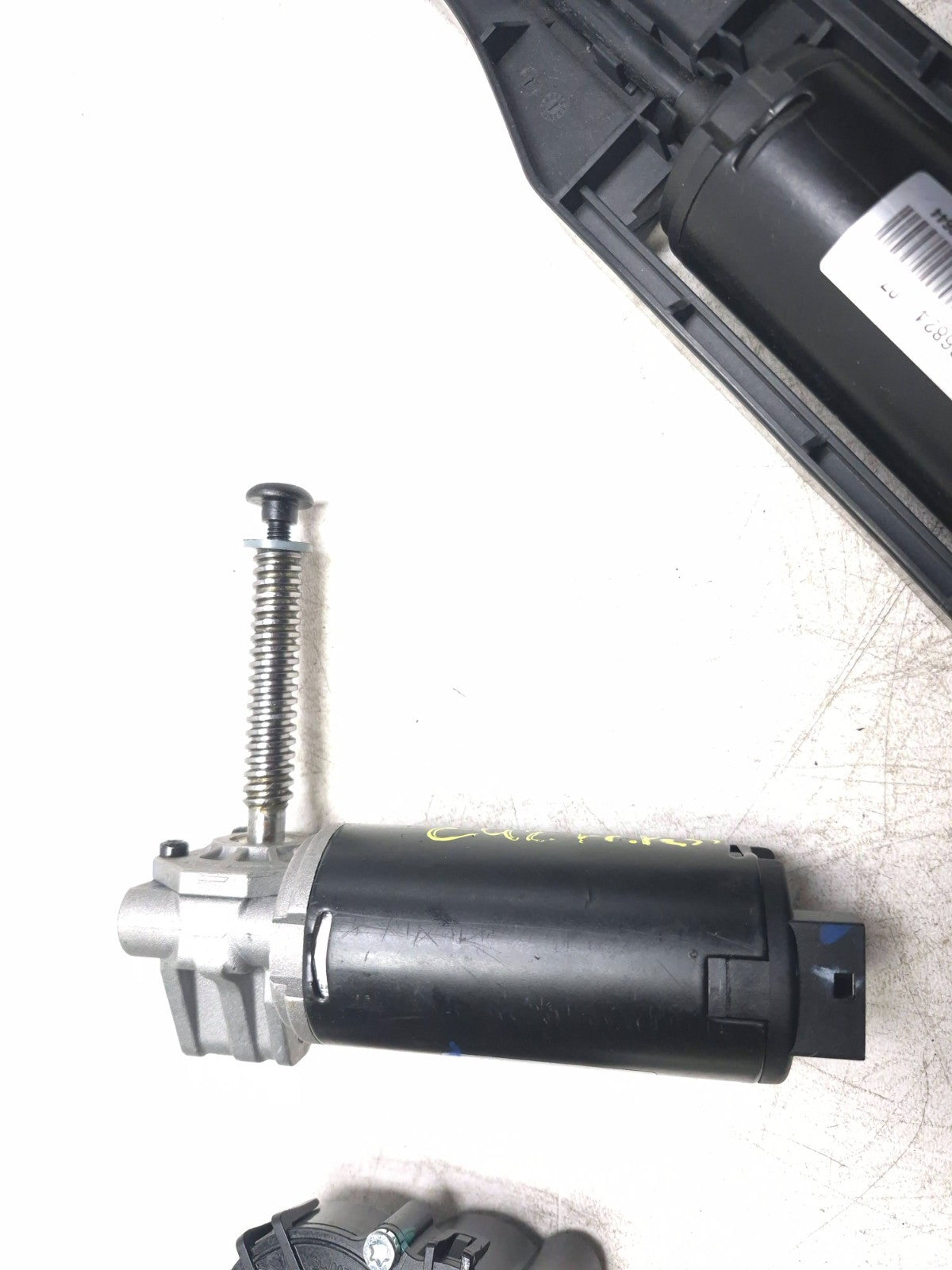 2024 Alfa Romeo Stelvio Seat Adjustment Motor Front Passenger Side Right OEM