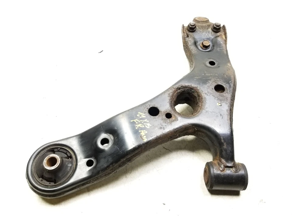2011 Scion Xb Front Lower Control Arm Left & Right Pair OEM