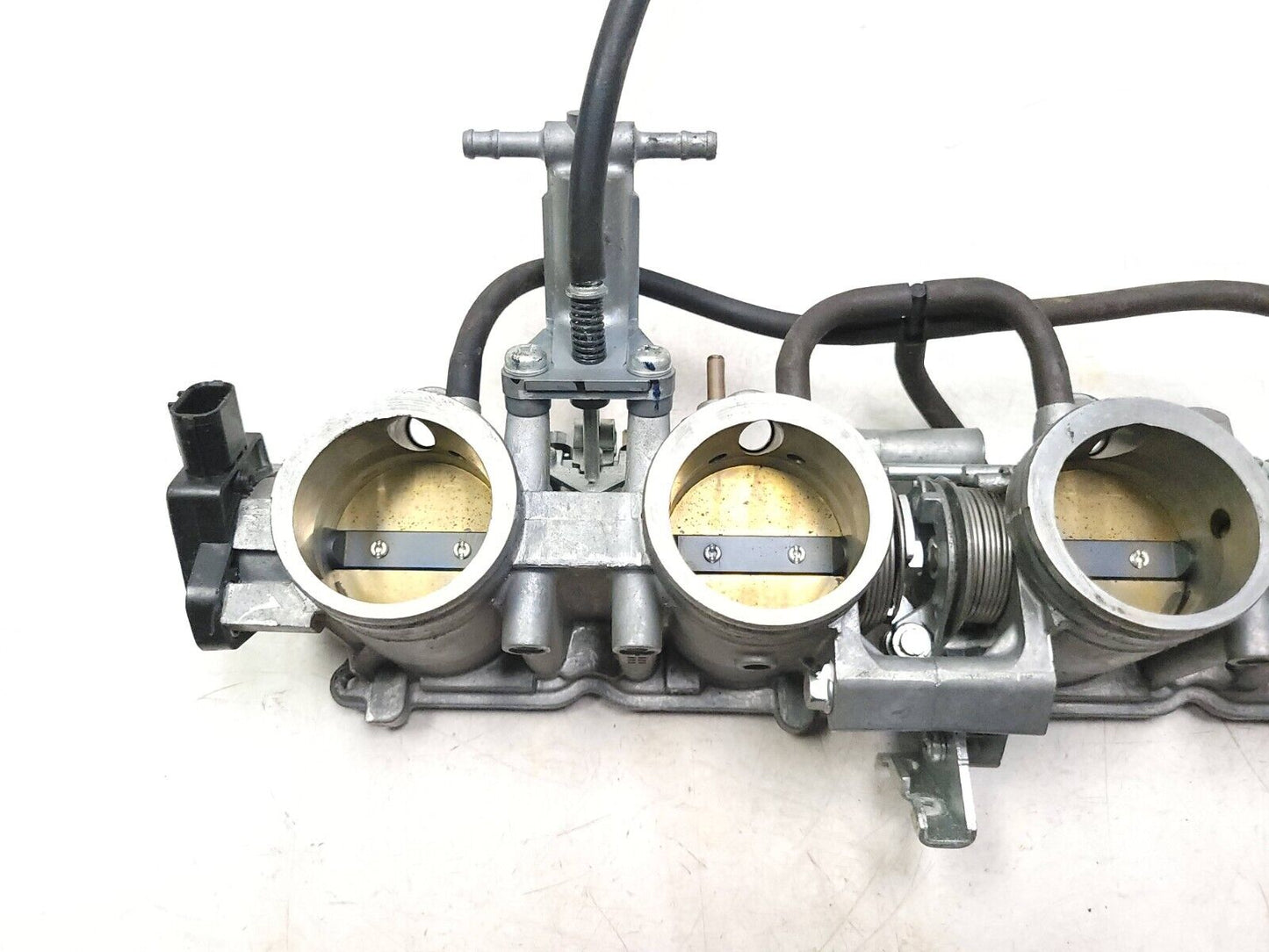 04 05 Honda Cbr 1000rr Throttle Body OEM 12k Miles
