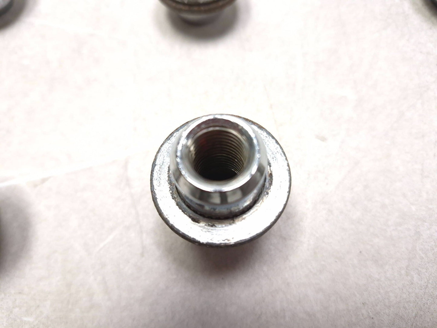 2011 Toyota Prius Wheel Lug Nut 25pcs OEM
