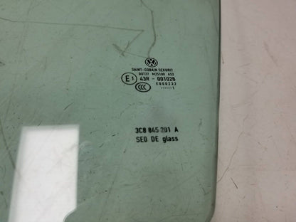09 - 17 Volkswagen Cc Front Door Window Glass Driver Side Left OEM