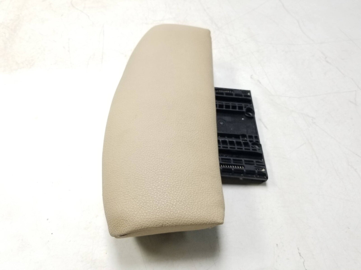 2013 - 2018 BMW 330xi F30 Seat Thigh Support Front Driver Side Left OEM