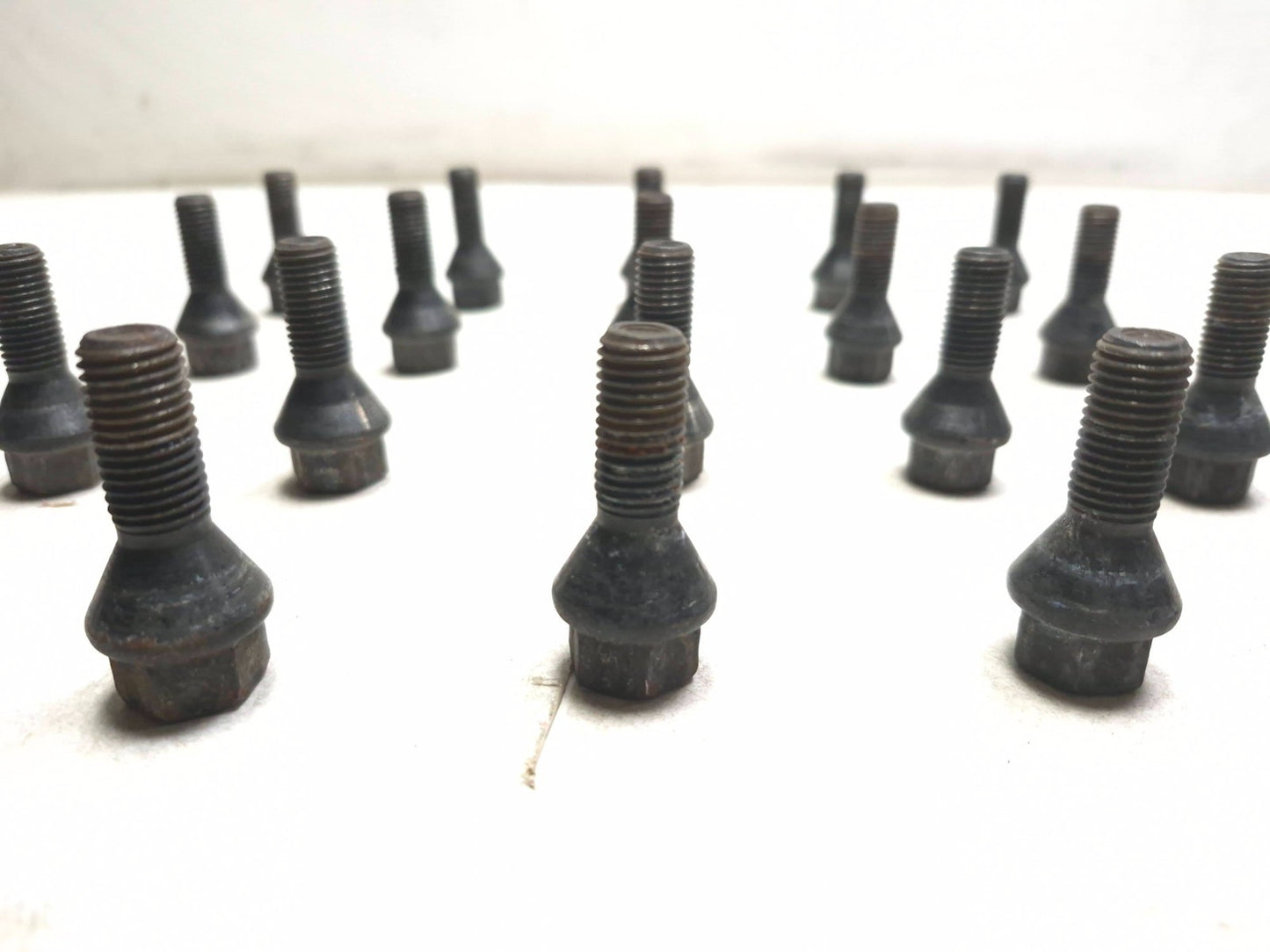 2011 BMW E90 328xi Wheel Lug Bolt 20pcs OEM