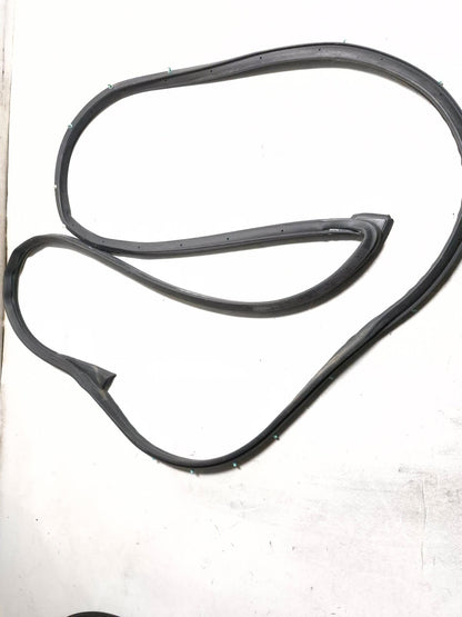 2010 Nissan Maxima Front Left Door Weatherstrip Seal OEM