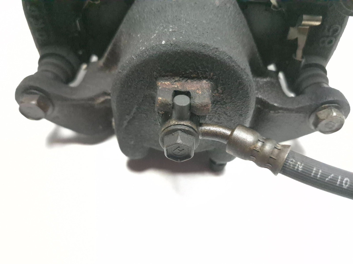 2011 Nissan Juke Brake Caliper Front Left & Right Pair OEM