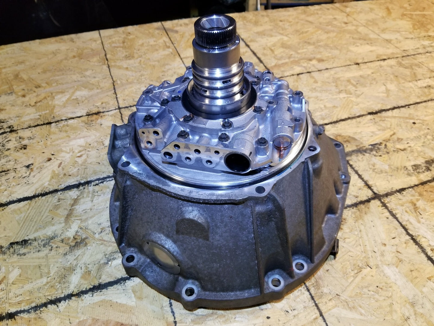 2009 Cadillac STS Automatic Transmission Oil Pump Cover W/ Bell Housing OEM