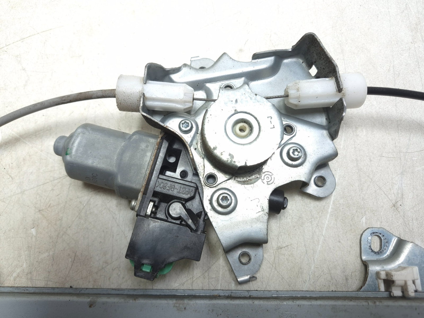 2012 Nissan Leaf Front Door Window Regulator & Motor Driver Side Left OEM
