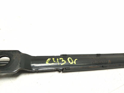 2011 Volkswagen Tiguan Front Seat Belt Buckle Left & Right OEM