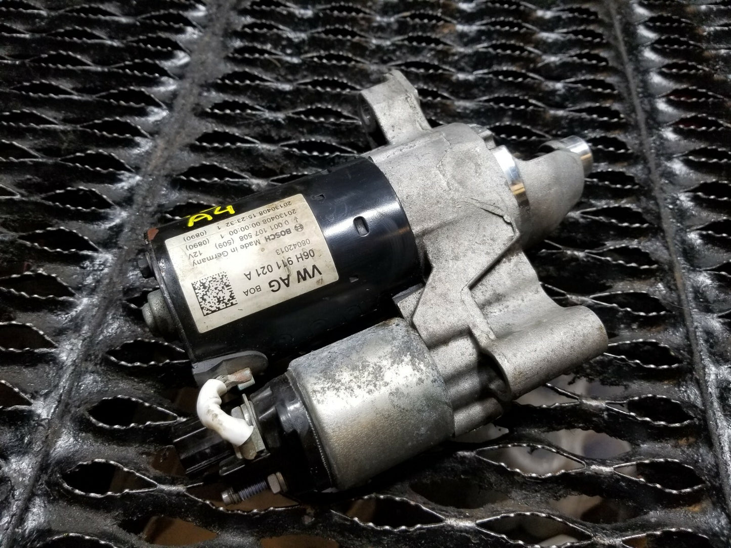 13 14 15 Audi A4 2.0l Starter Motor OEM