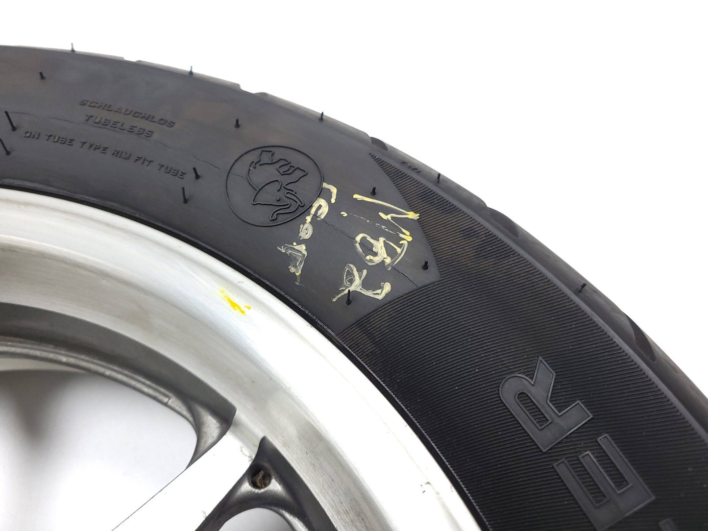 2007 Yamaha Xvs 1300 V-star Rear Back Wheel Rim & Tire OEM