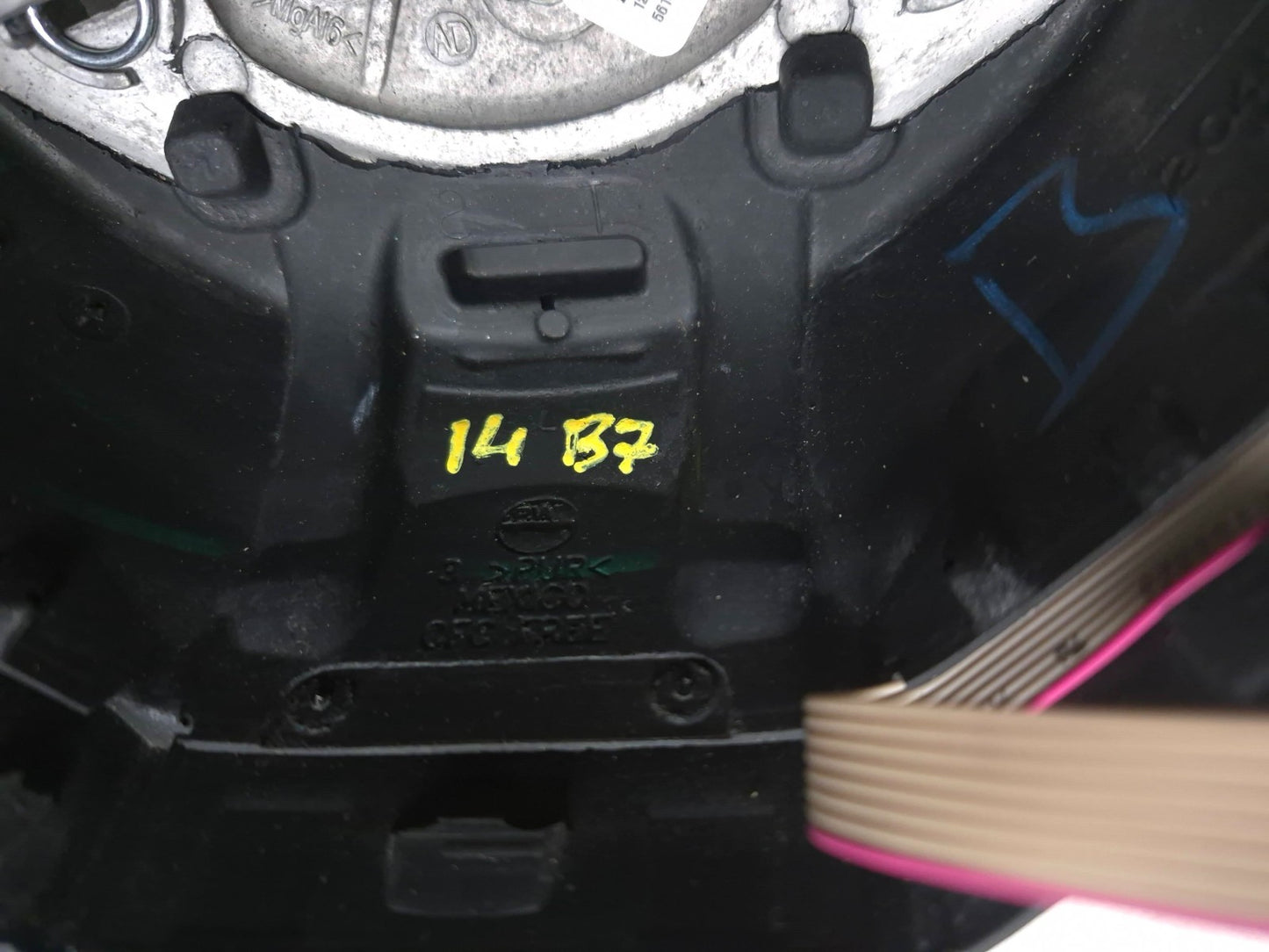 2014 Volkswagen Passat Leather Steering Wheel OEM