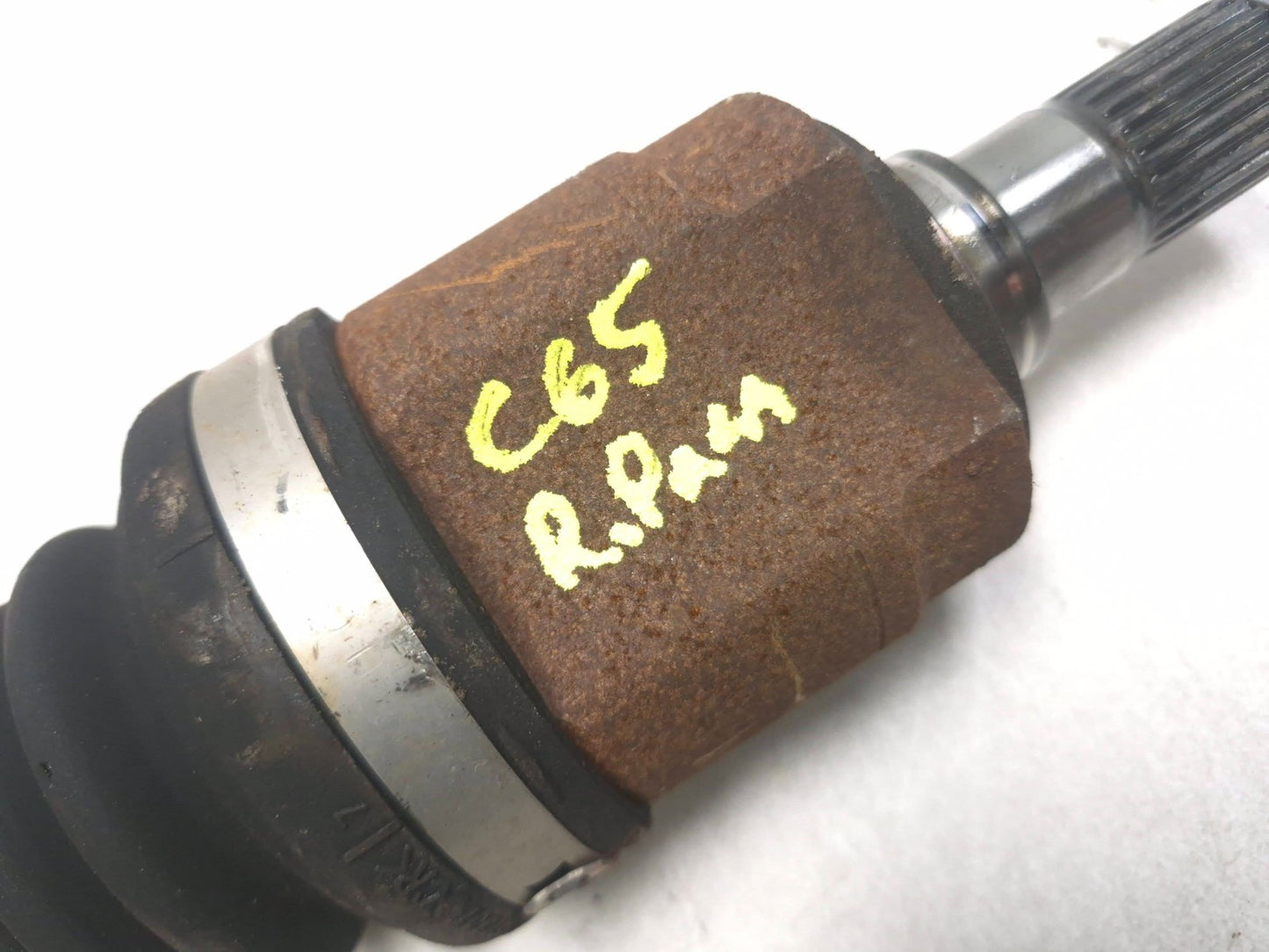 2019 Hyundai Kona Rear Axle Shaft Cv Joint Passenger Side Right OEM