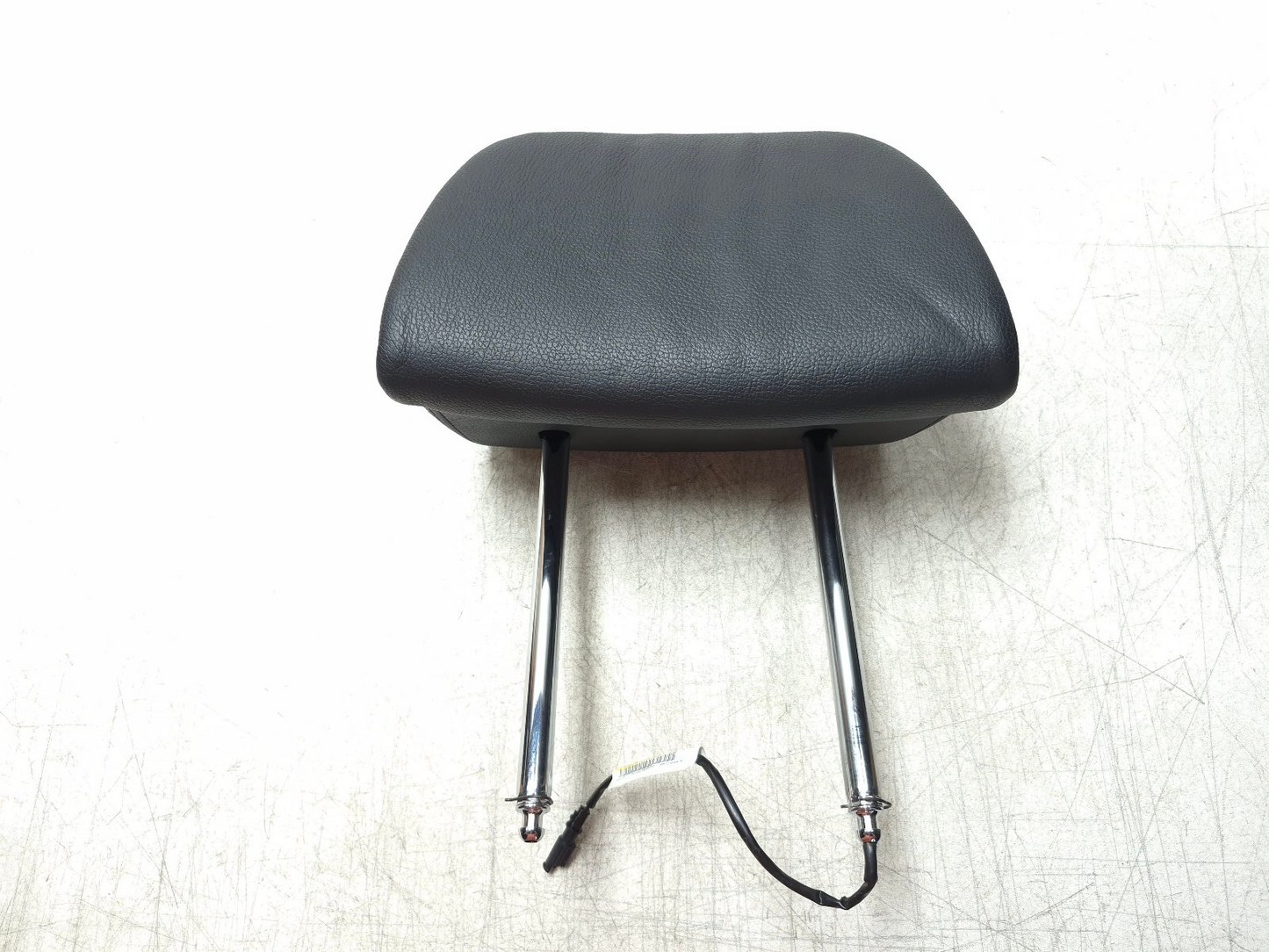 2008 BMW X6 Front Left Headrest Black Leather Nevada OEM
