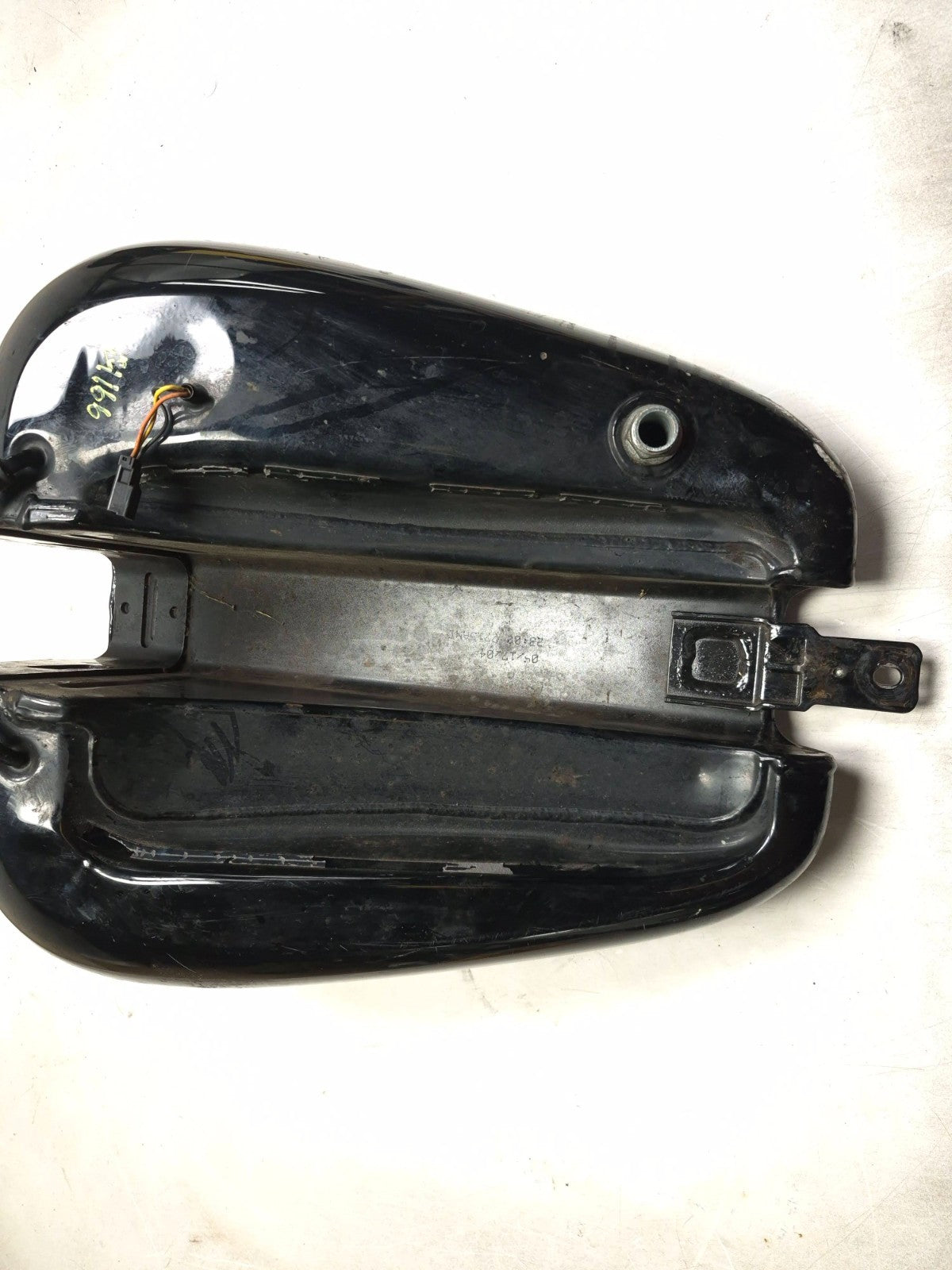 2004 Harley-davidson Softail Flstc Fuel Tank OEM