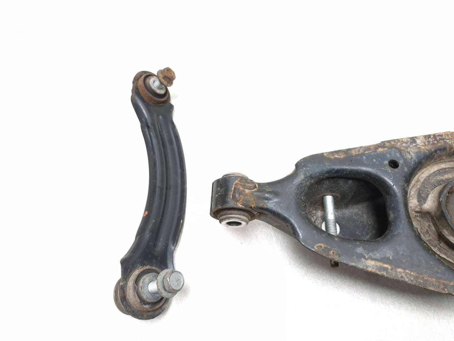 2018 Chrysler 300 AWD Rear Control Arm Driver Side Left 5pcs OEM