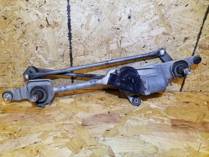 2014 Buick Regal Windshield Wiper Motor W/ Linkage OEM
