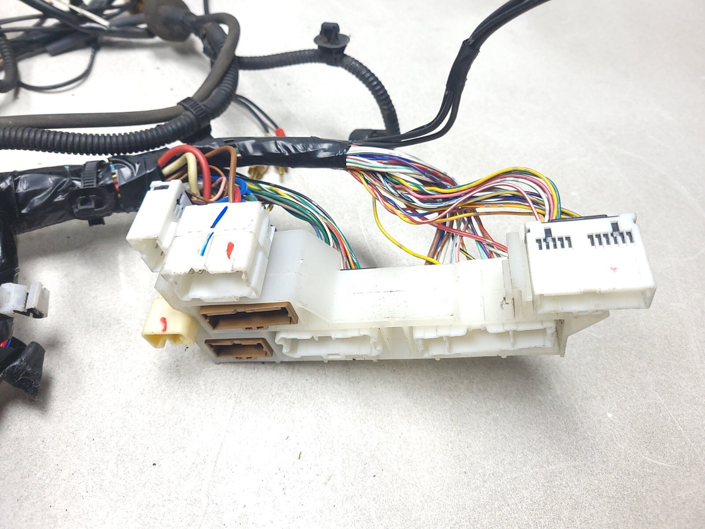 2009 Mitsubishi Outlander Interior Floor Wire Harness OEM