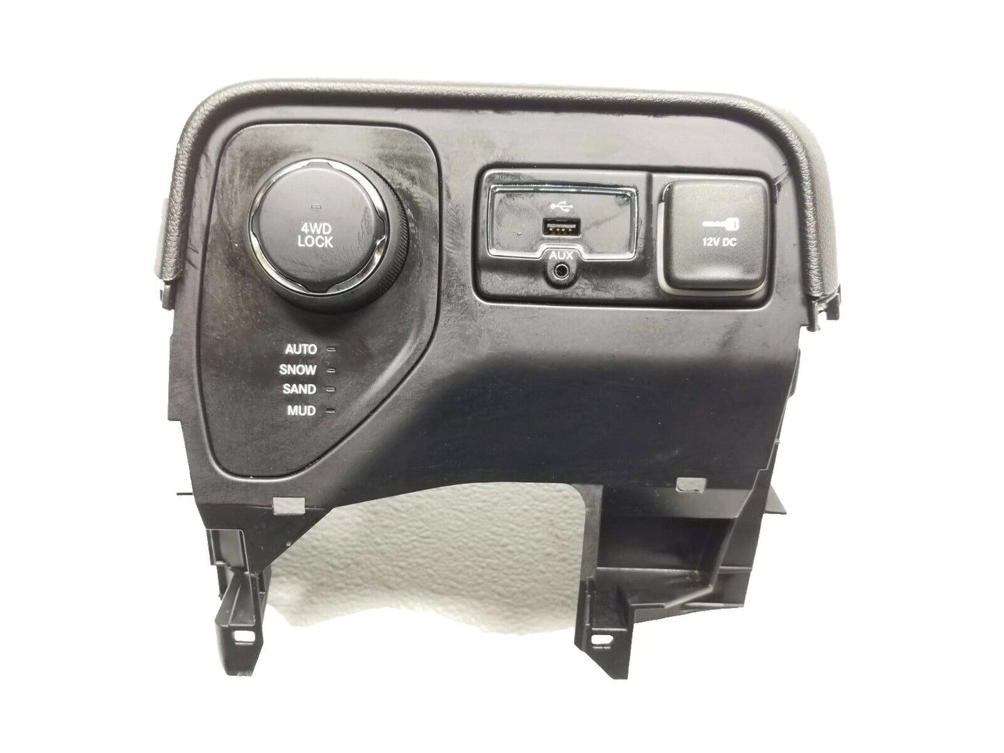 2015 Jeep Renegade 4wd Lock Aux Usb Socket Panel OEM