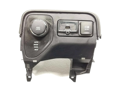 2015 Jeep Renegade 4wd Lock Aux Usb Socket Panel OEM