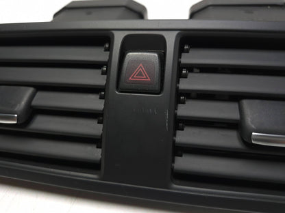 2012 Volvo C30 Dash Center Air Vent 1057110 OEM