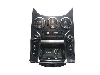 2013 Hyundai Genesis Coupe AC Heater Control Panel OEM