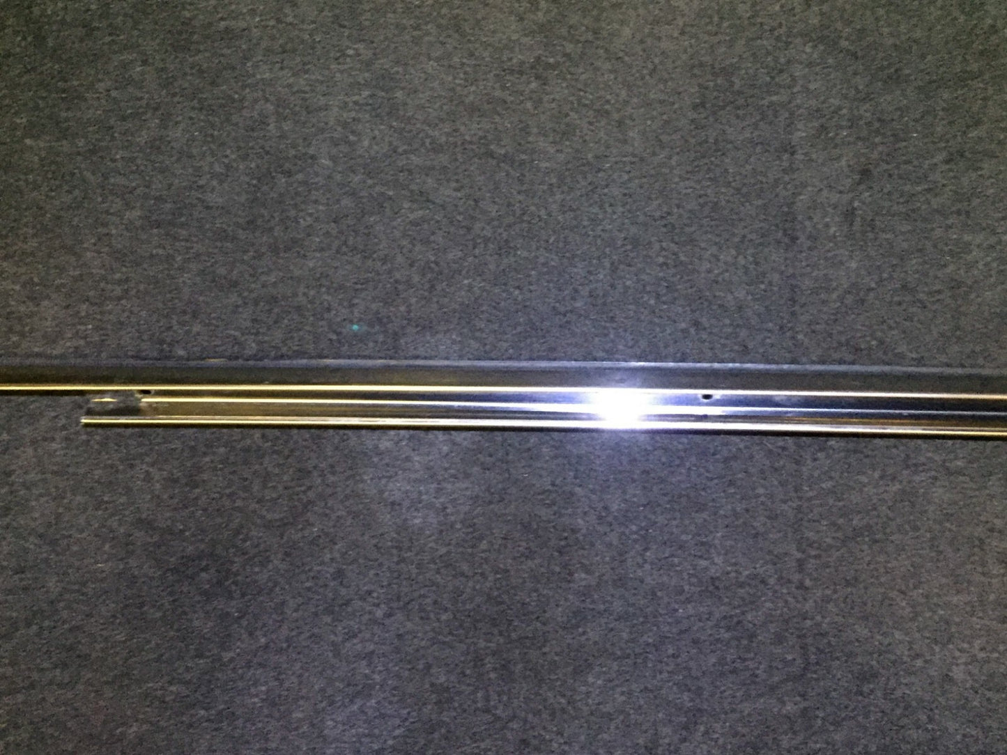 08 09 10 Honda Odyssey Rear Right Pass Sliding Door Chrome Molding.length 39.25"