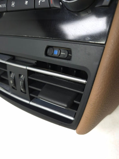 2011 BMW 750li Center Console Rear Trim Air Vent & Controls OEM