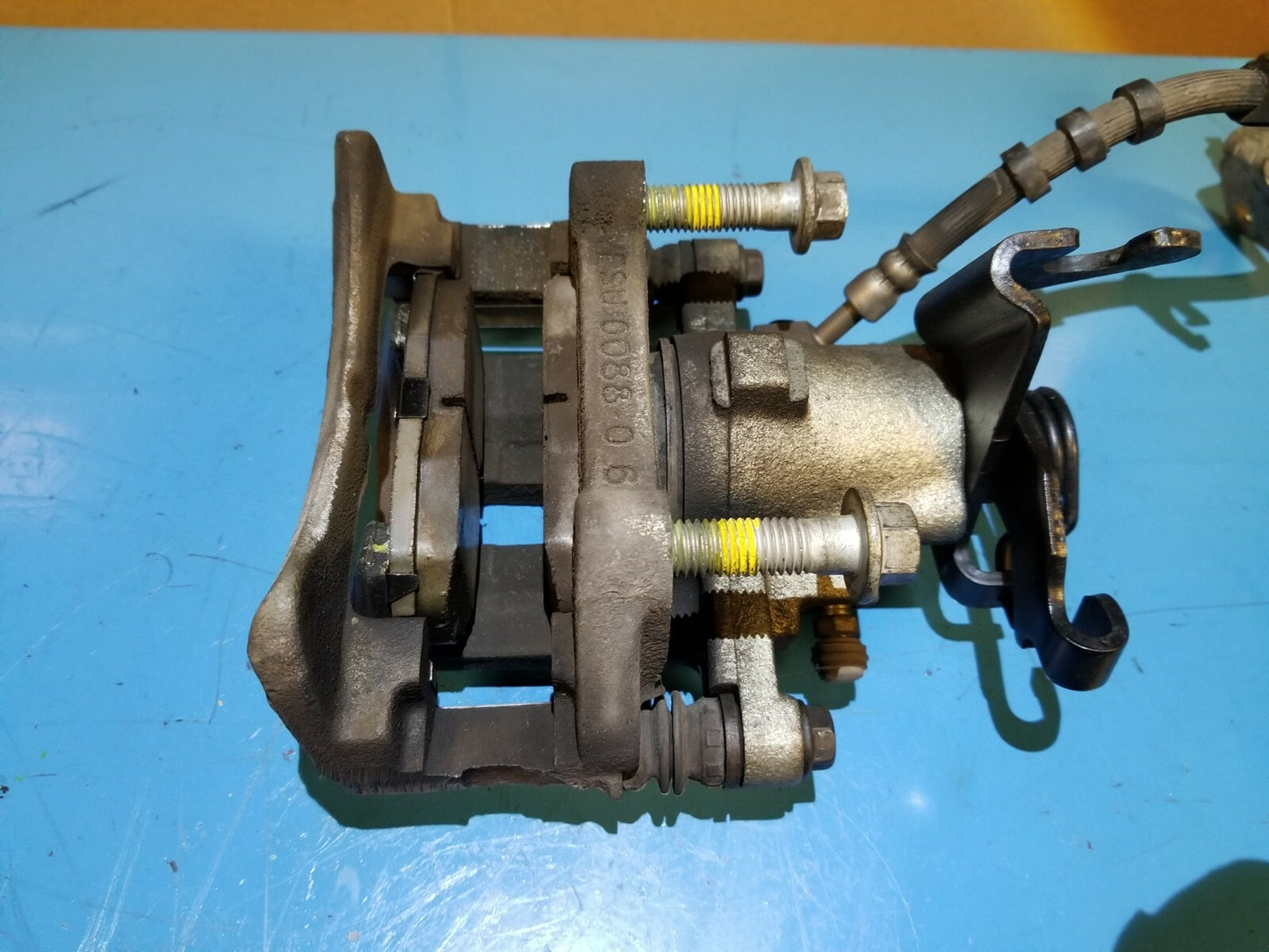 2010 Ford Mustang Rear Brake Caliper Right Passenger Side OEM