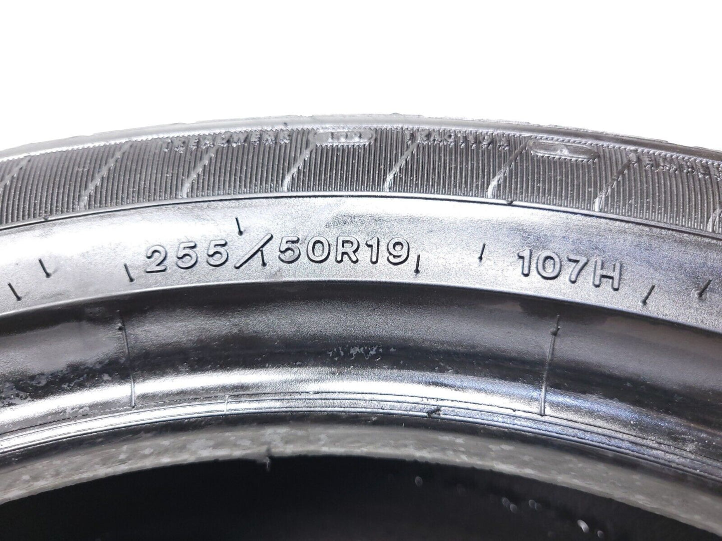 Goodyear Ls2 255/50r19 107h Tread 8/32" Used Tire