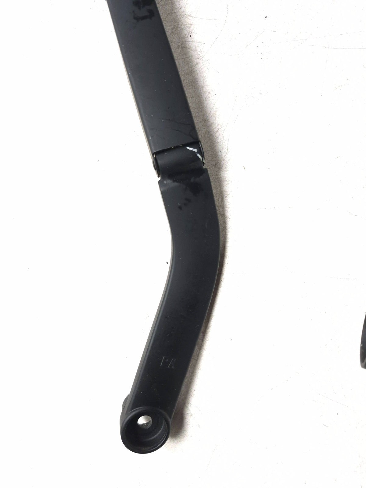 2013 Hyundai Genesis Coupe Windshield Wiper Arm  Left & Right Pair OEM