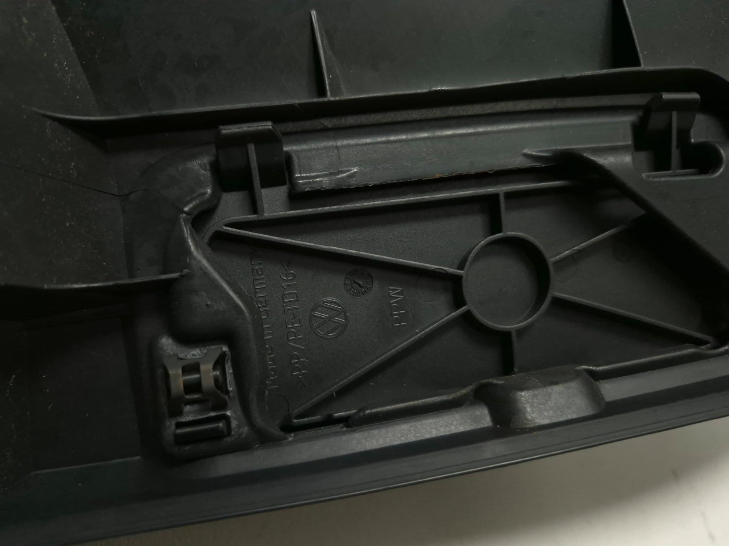 2011 Volkswagen Tiguan Tailgate Back Door Trim Cover Panel OEM