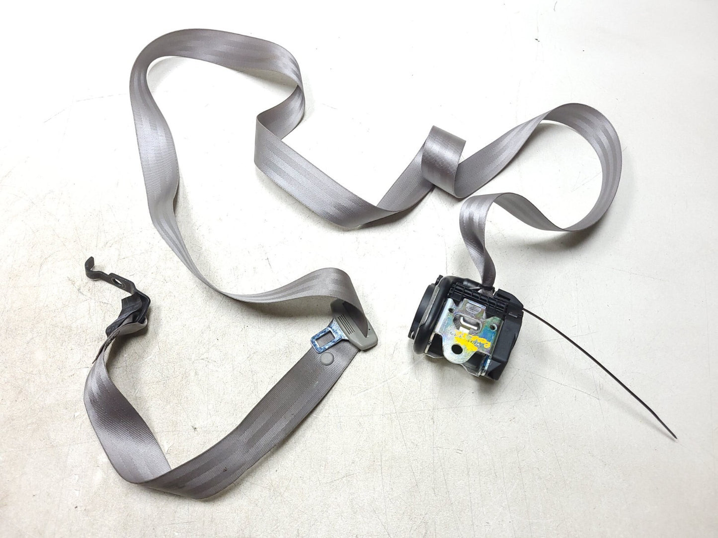 2005 Audi A8l A8 S8 Rear Seat Belt Retractor 3pcs OEM