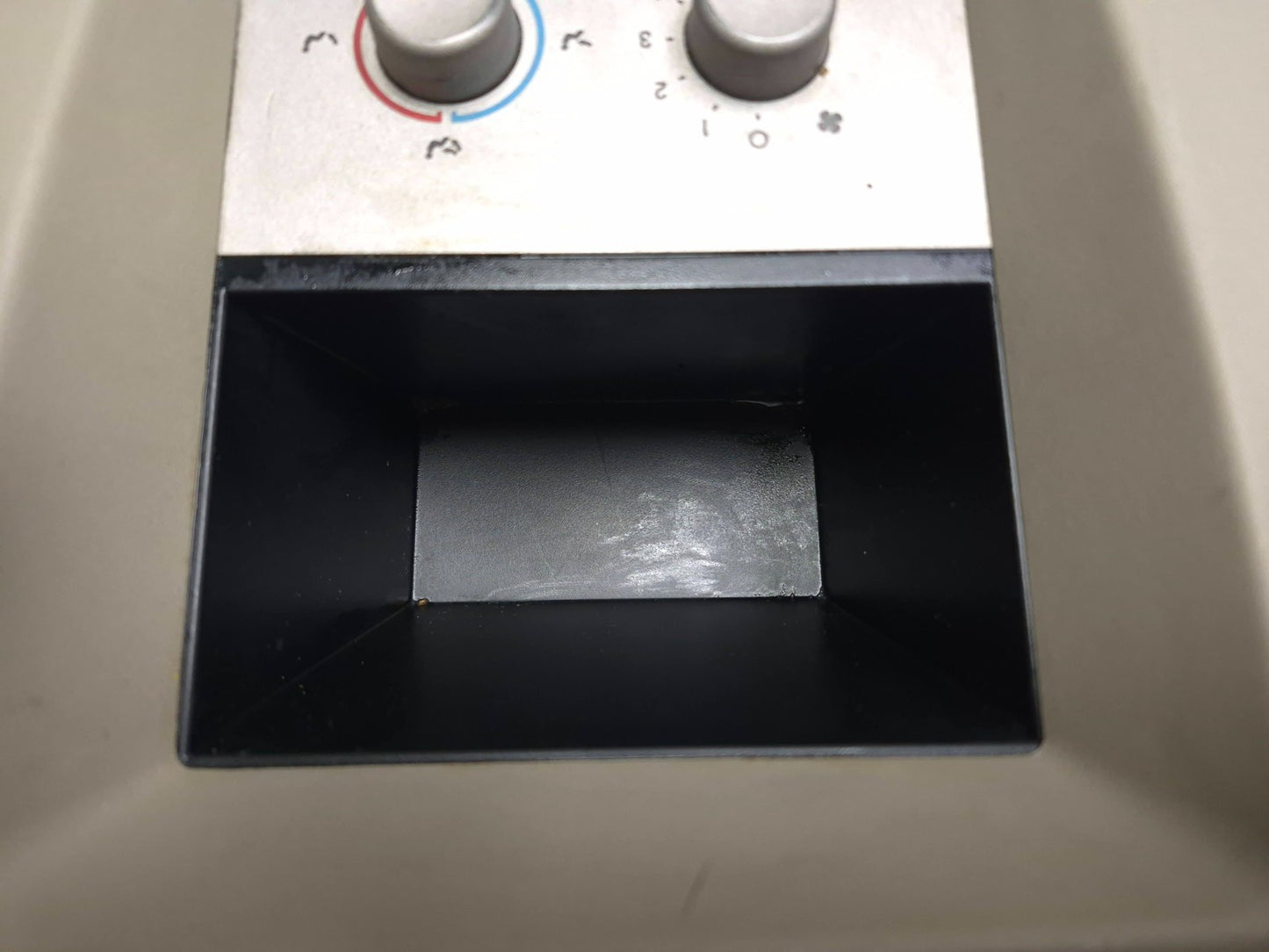2008 Lincoln Navigator Rear Center Console Climate Control OEM