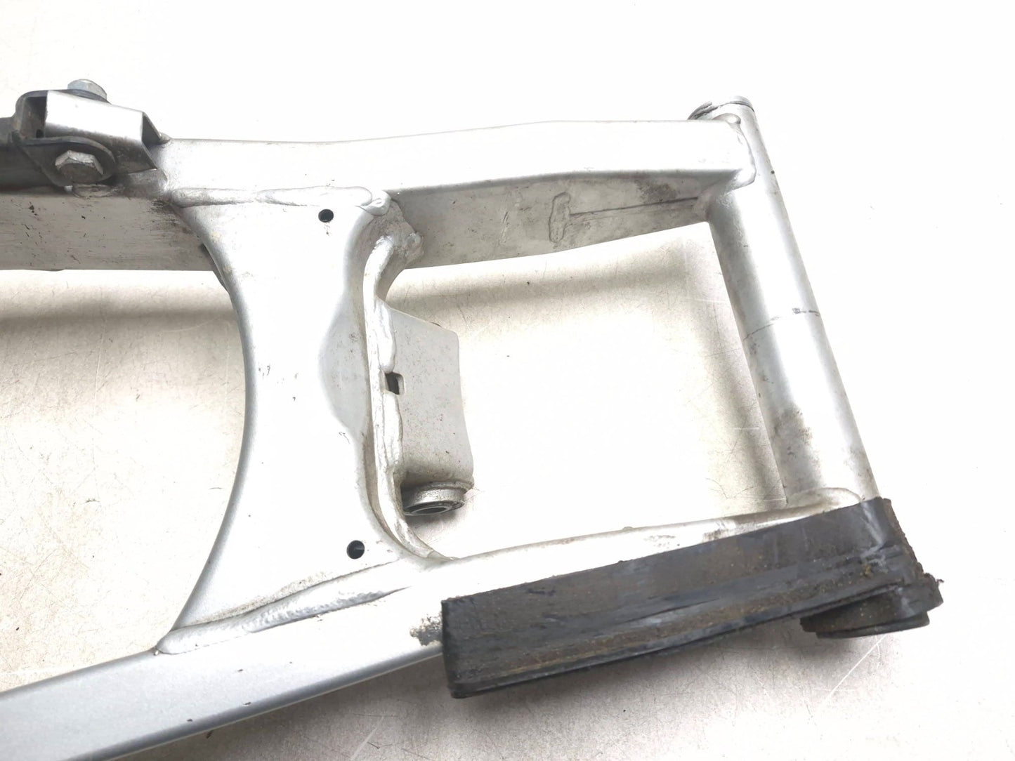 2006 Suzuki Katana Gsx600f Rear Swingarm OEM
